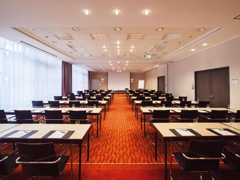 Hotel Steigenberger Dortmund Facilidades foto