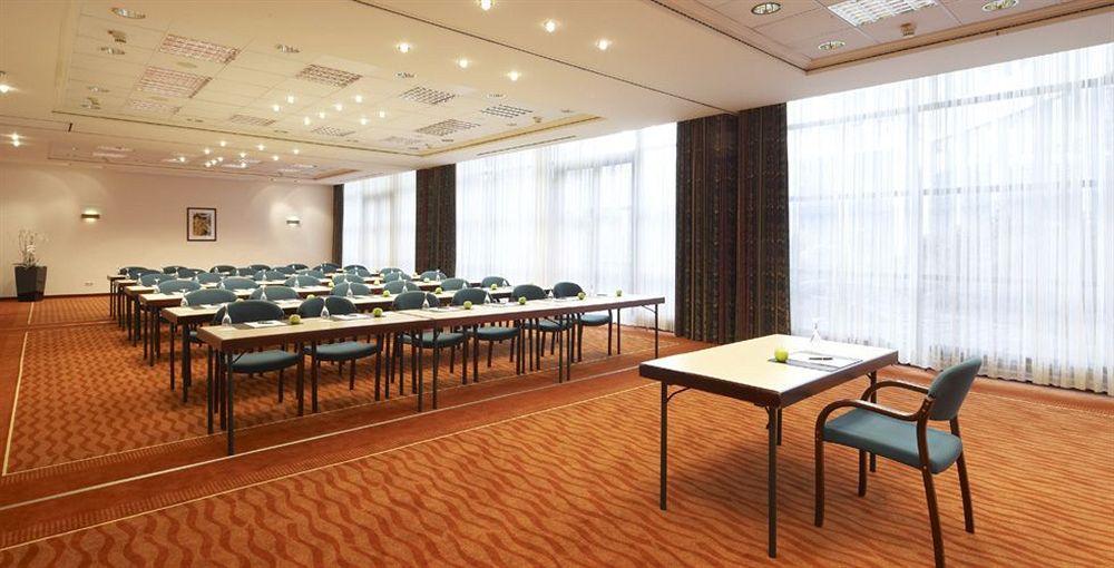 Hotel Steigenberger Dortmund Facilidades foto