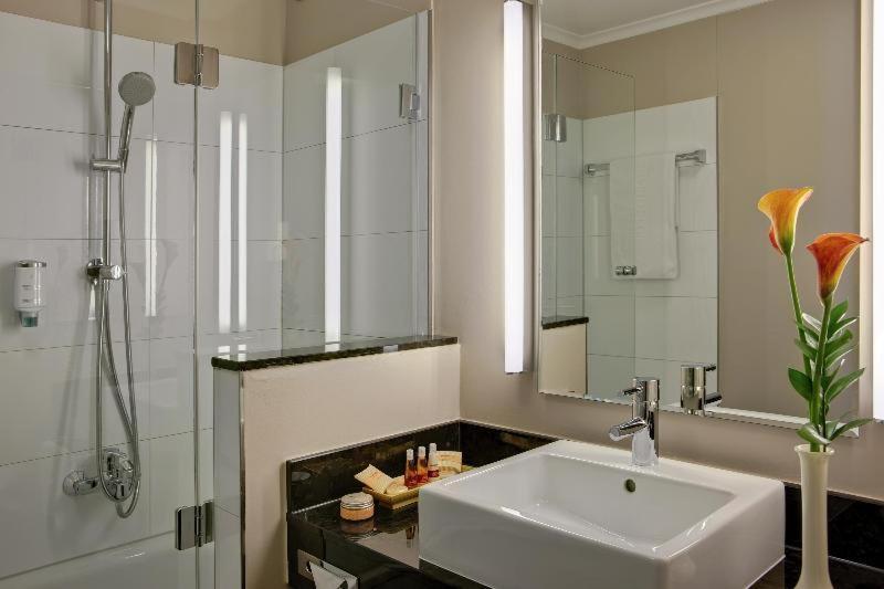 Hotel Steigenberger Dortmund Habitación foto
